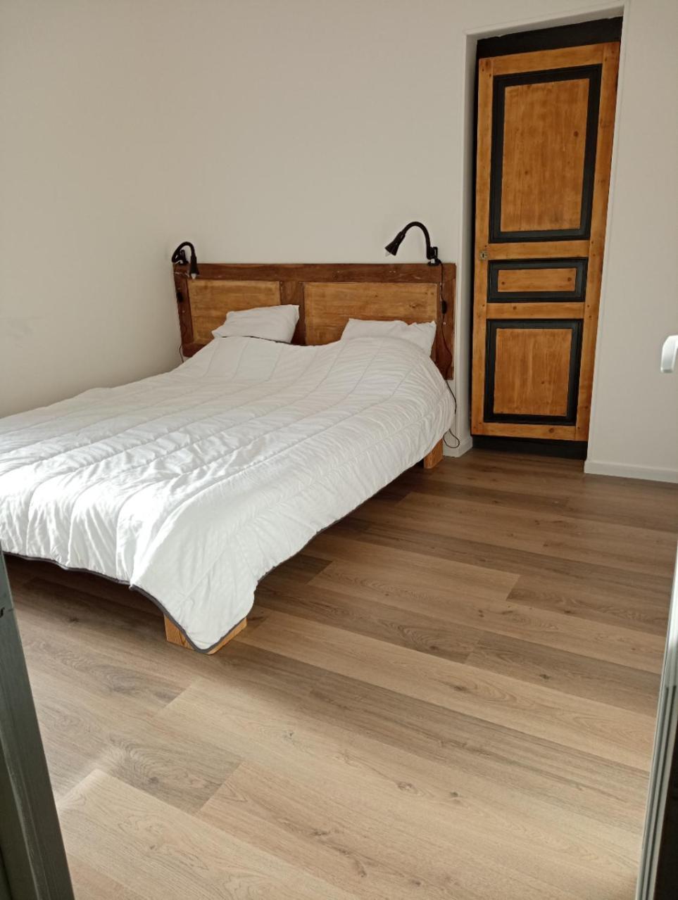 Appart Proche Toutes Commodites Souvigny Экстерьер фото